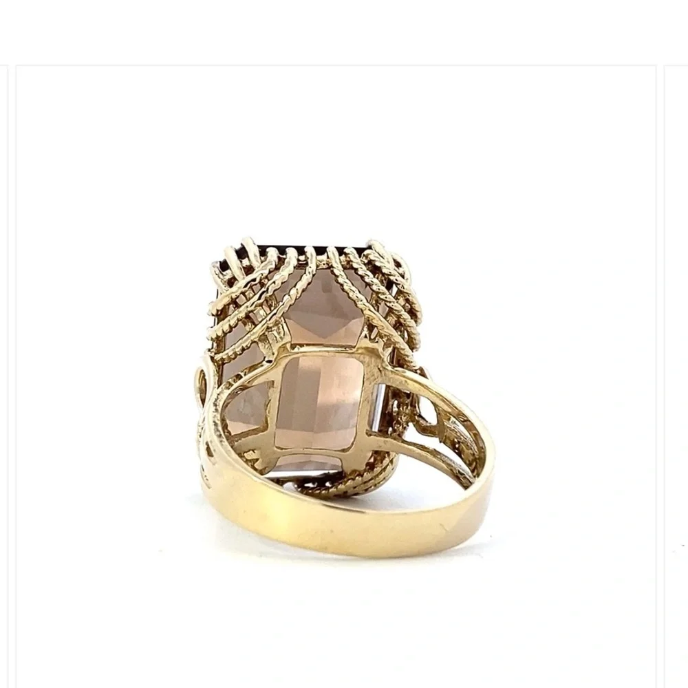 10k Gold Ring with Rectangular Smoky Quartz Gemstone